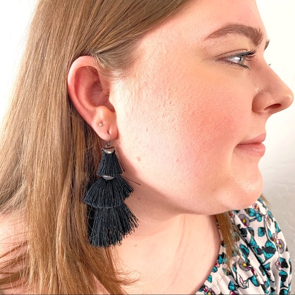 Layered Thread Tassel Earrings. - Picture 3 of 4